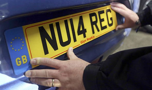 London Number plate putting a new reg on a car